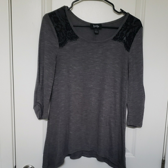 bobeau Tops - Gray Lace Accent Top